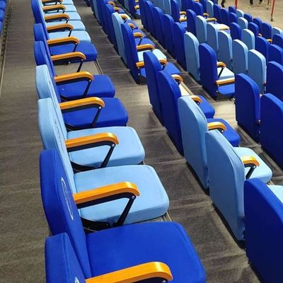 Sillones de telescopio en interiores con tamaño personalizado y accesorios de guarnición de pasillo para eventos